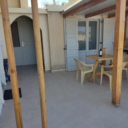 Apartment Woodstone & Santorini *